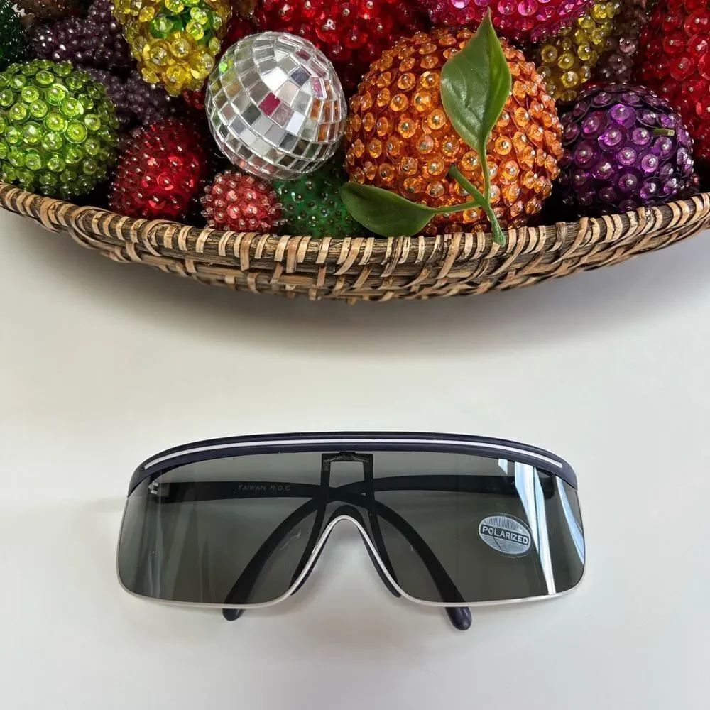 True Vintage Deadstock 1980s Sporty Polarized Windsheild Aviator Glasses Pair 2